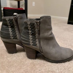 Women’s size 7 boots